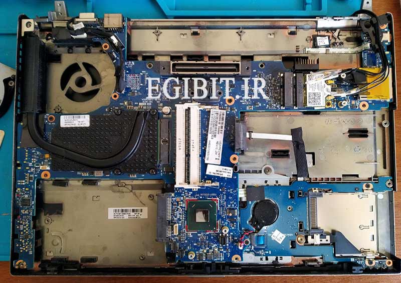  خاموش شدن لپ تاپ HP EliteBook 8460p 